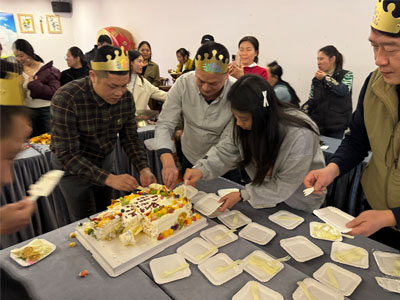 生日燃激情，團建展活力